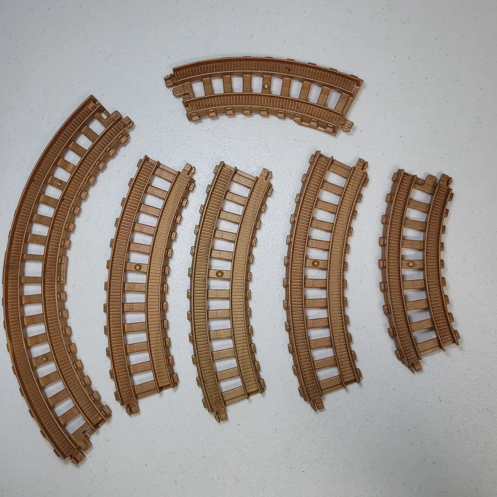 Thomas and Friends TrackMaster Gold Metallic Curved Track Replacement Pieces 6ct